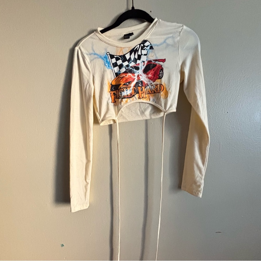 SHEIN Cream Graphic Crop Top